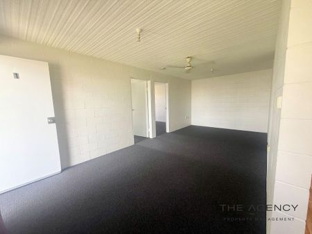 In convenient location & Recently Painted - Photo 4