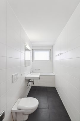 "Sonnige und moderne Wohnung im Seefeld" - Photo 1