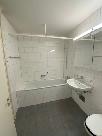 "2.5-Zimmerwohnung im beliebten Iselin-Quartier" - Foto 2