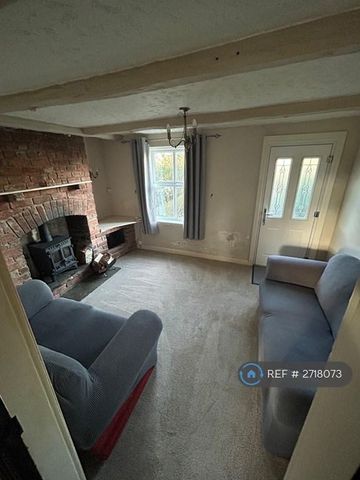2 bedroom terraced house to rent - Photo 2