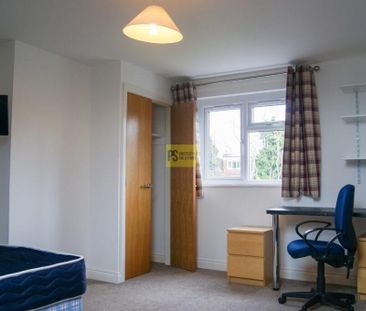 5 bedroom semi-detached house to rent - Photo 4