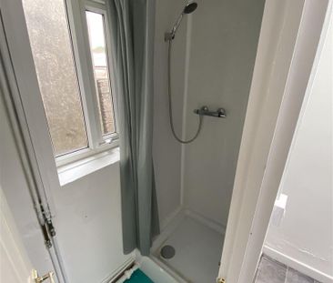 Room For Rent Broadway, Pontypridd - Photo 3