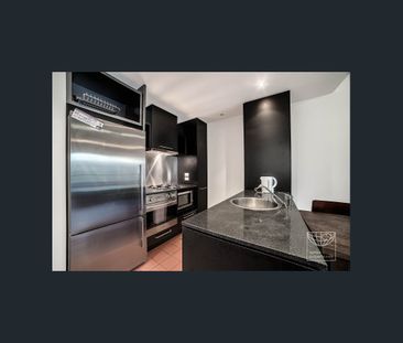 Fully Furnished, 1 bedroom apartment in the heart of CBD - Photo 3