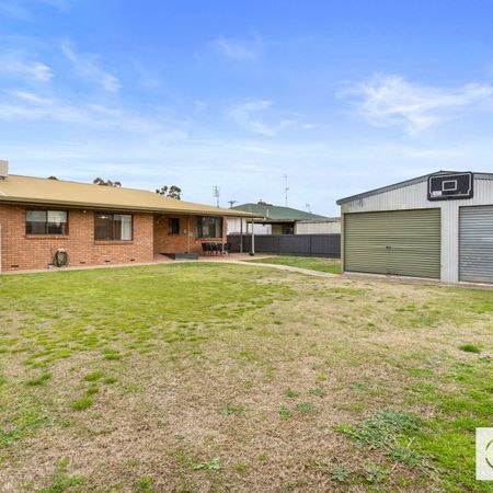 17 Sledmere Avenue, Cobram - Photo 3
