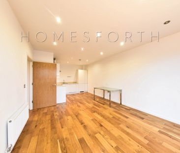 2 Bedroom Apartment - Photo 2