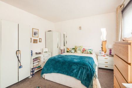 Queen Mary Road, London, SE19 - Photo 5