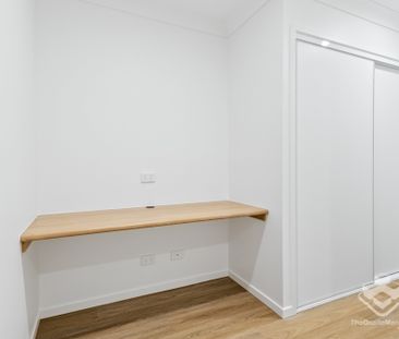 Modern 2-Bedroom Duplex - Spacious, Stylish & Ready to Call Home - Photo 3