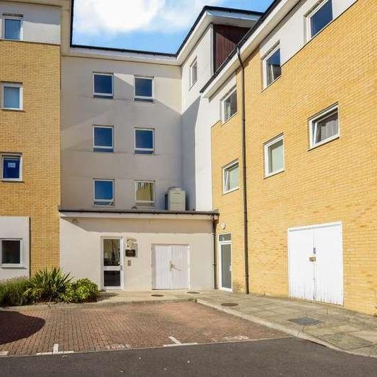 Kennet Island, Reading, RG2 - Photo 1