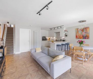 4 Bed Maisonette, Goulden House, SW11 - Photo 1