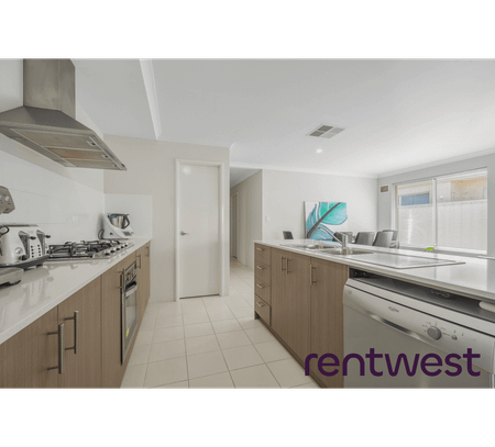 13 Taincrow Way, Golden Bay, WA 6174 - Photo 3