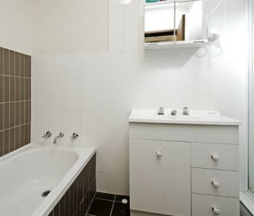 7 Fletcher Place, Page ACT, Belconnen - Photo 2