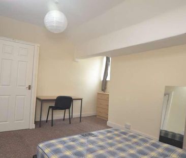 Latchmere Road, Fallowfield, Manchester, M14 - Photo 6