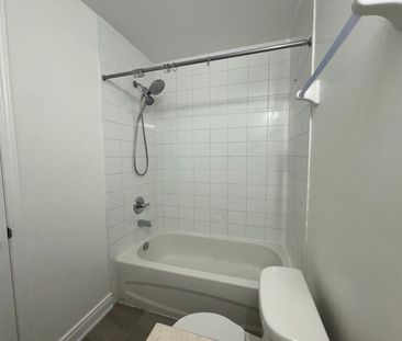 For Lease - 250 Sunny Meadow Boulevard Unit# 294, Brampton, Ontario - Photo 2