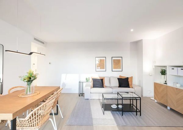 Carrer de Pi i Margall, Badalona, Catalonia 08912