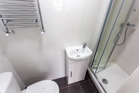 5 bedroom terraced house to rent - Photo 5