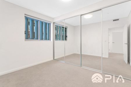 Two Bedrooms Apartment Less Than a Minute Away to Woolworth - Photo 3