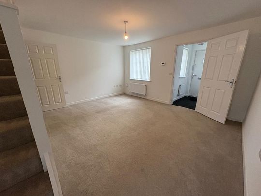 3 bedroom detached house to rent - Photo 1