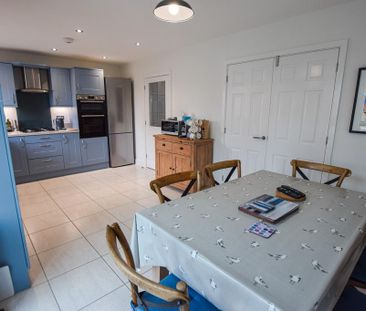 3 bedroom detached house to rent - Photo 6