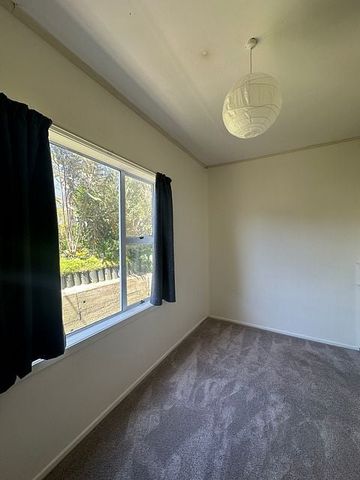 3+1 bedroom house in Island Bay - Photo 4