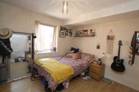 Central Court, Melville St. M3 - Photo 2