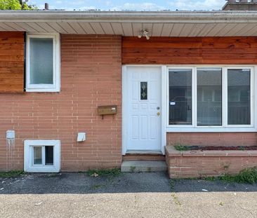 For Lease - 17 Dobbin Road Unit# basement, Toronto, Ontario - Photo 4