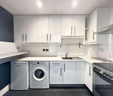 Halleys Ridge, Hertford, SG14 - Photo 3