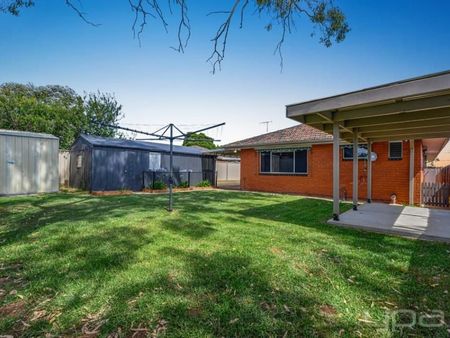 Entertainer’s Dream with Pergola - Photo 2