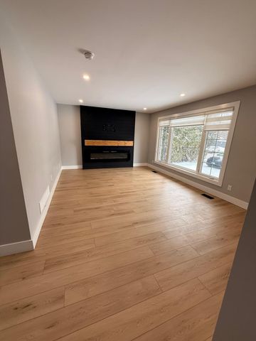 For Lease - 31 Varadi Avenue, Brantford, Ontario - Photo 2