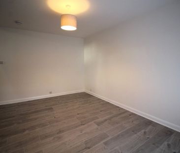 1 Bed End Terrace, Langlea Avenue, G72 - Photo 2