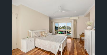 4 Bedroom Home - short term lease - Photo 5