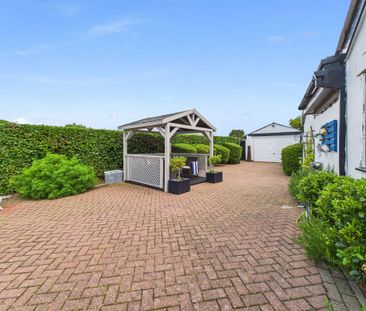 2 bedroom cottage to rent - Photo 1