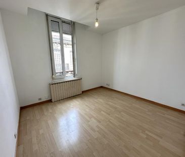 Location Appartement 3 pièces 57m² BORDEAUX 33800 - Photo 3