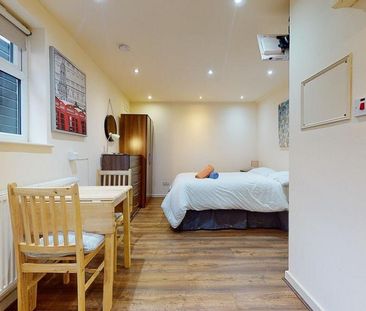 Studio to rent - Photo 6