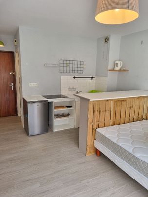 A LOUER Studio meublé 50000 Saint-Lô PROCHE CURIE/COROT/FIM/IUT 1 pièce 24.09 m² - Photo 1