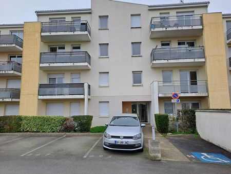 La Roche sur Yon grand T2bis avec balcon - Photo 4