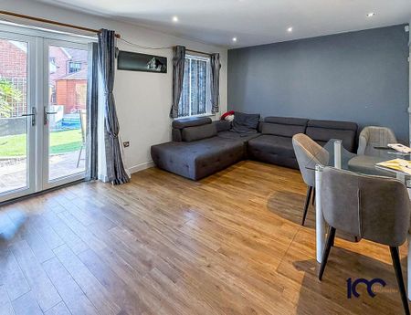3 bedroom semi-detached house to rent - Photo 2
