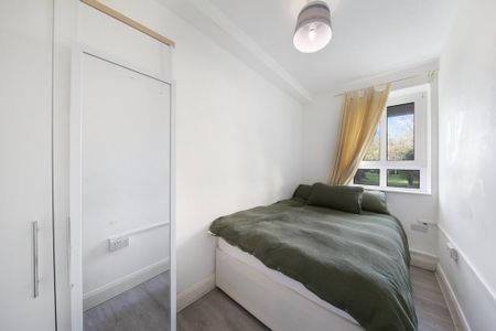 3 bedroom flat to rent - Photo 5