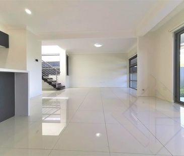 99 Callistemon Circuit, Jordan Springs NSW 2747 - House For Rent | ... - Photo 3