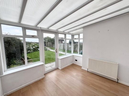 3 bedroom semi-detached house to rent - Photo 1