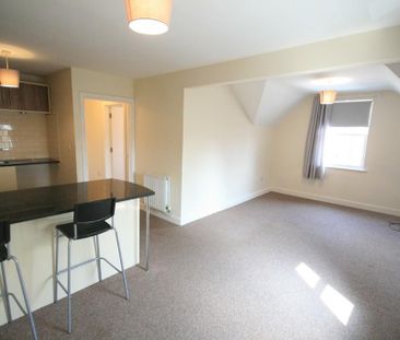 2 bedroom apartment to rent - Photo 3