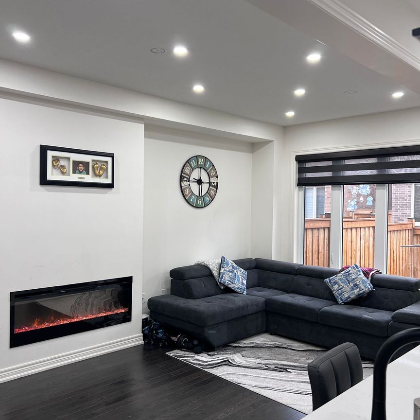 For Lease - 85 Cobriza Crescent, Brampton, Ontario - Photo 1