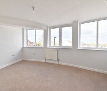 Araby Corner, Shepperton, TW17 - Photo 1