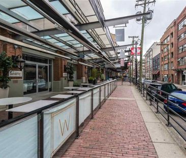 GORGEOUS 1 BEDROOM IN HEART OF YALETOWN - Photo 2