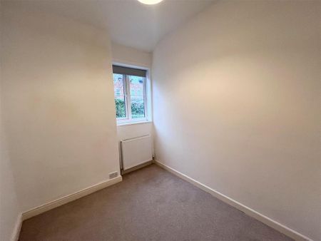 2 bedroom terraced house to rent - Photo 3