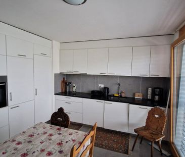 3.5 pièces de 72 m2 au 1er étage - Photo 3