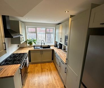 Room in a Shared House, Churchfield Road, M6 - Photo 4