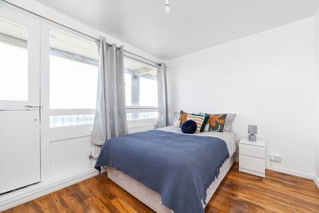 Room in a Shared Flat, Charcot House, SW15 - Photo 4