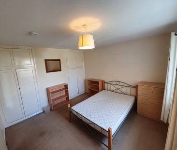 5 Bed Student Accommodation - Photo 1