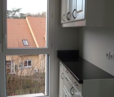 Location Appartement 2 pièces 46m² ST MICHEL SUR ORGE 91240 - Photo 4