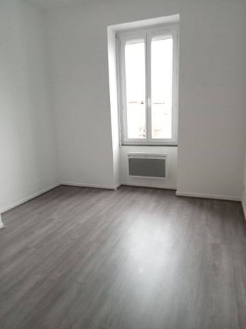 Location appartement 3 pièces 76 m² à Saint-Laurent-sur-Saône (01750) - Photo 4